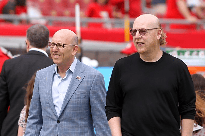 录营收, 股权售予吉